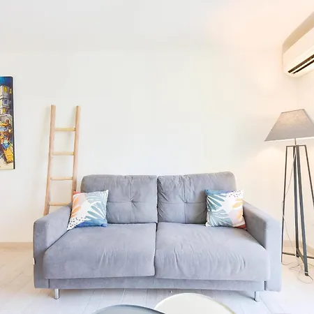 Apartment 1-br In The Heart Of *